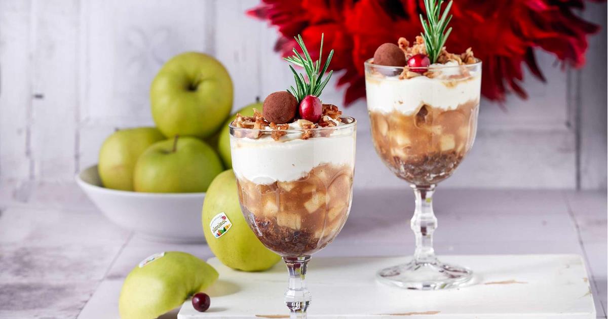 Baked apple tiramisu in a glass recipe