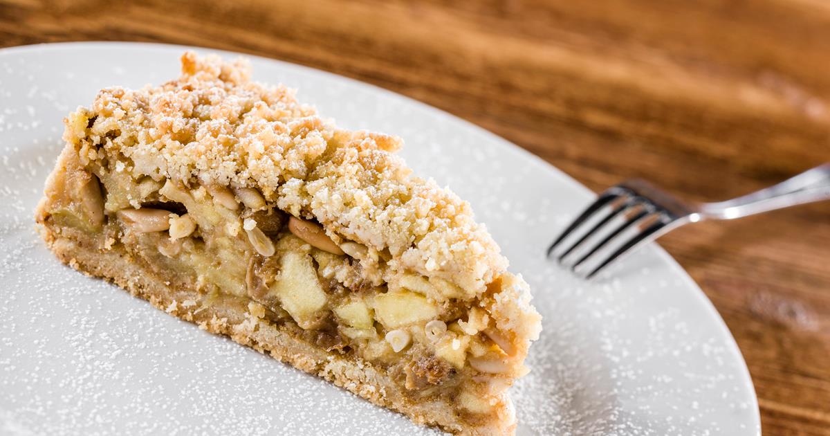 Apple crumble cake South Tyrol