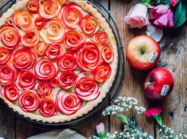 Tarte with apple roses